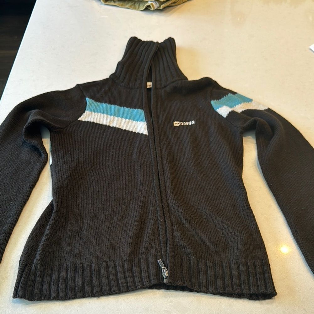 Orage women’s cardigan size XS, warm collar, great ski sweater vintage colors.
